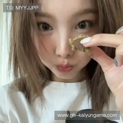 蓬盈晓